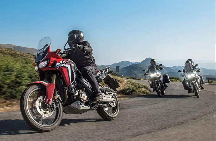 הונדה אפריקה טווין 2016 CRF1000L (אתר יצרן) הונדה אפריקה טווין 2016 CRF1000L (אתר יצרן)