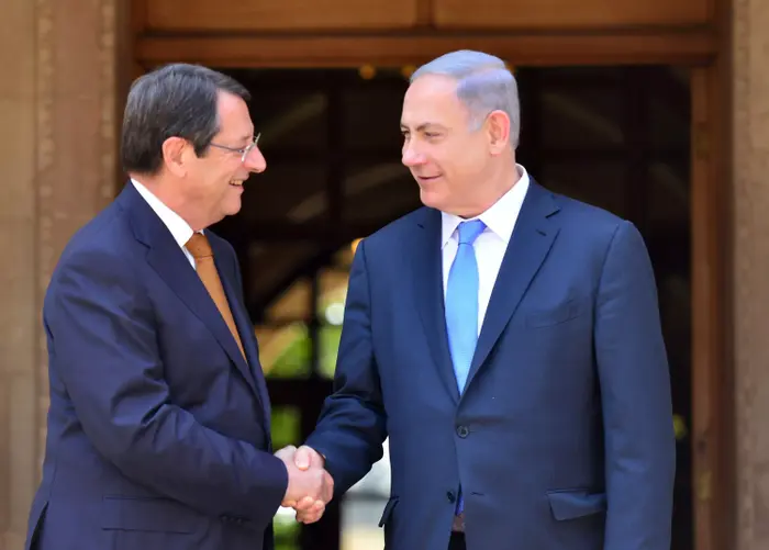 ביקור ראש הממשלה בנימין נתניהו בקפריסין,עם נשיא קפריסין ניקוס אנסטסיאדיס.יולי 2015 (לשכת העיתונות הממשלתית , קובי גדעון) ביקור ראש הממשלה בנימין נתניהו בקפריסין,עם נשיא קפריסין ניקוס אנסטסיאדיס.יולי 2015 (לשכת העיתונות הממשלתית , קובי גדעון)