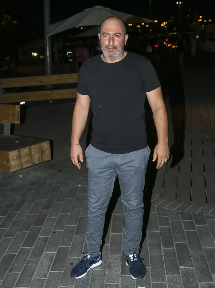 צחי גראד (רפי דלויה) צחי גראד (רפי דלויה)