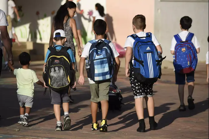 פתיחת שנת הלימודים בבית הספר אופק ברמלה, 1 בספטמבר 2015 (ראובן קסטרו) פתיחת שנת הלימודים בבית הספר אופק ברמלה, 1 בספטמבר 2015 (ראובן קסטרו)