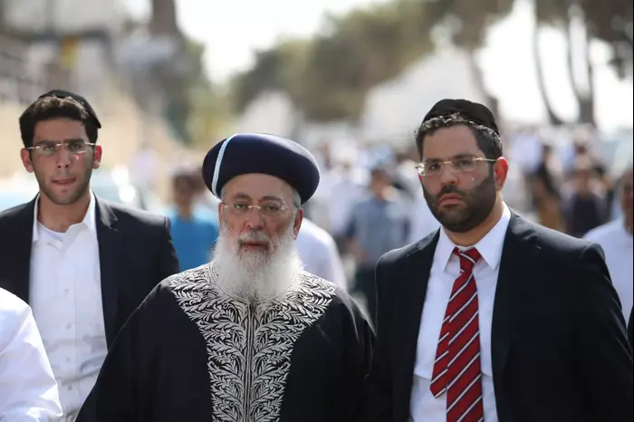 הלוויית הזוג איתם ונעמה הנקין בהר המנוחות בירושלים, 2 באוקטובר 2015 (נועם מושקוביץ) הלוויית הזוג איתם ונעמה הנקין בהר המנוחות בירושלים, 2 באוקטובר 2015 (נועם מושקוביץ)