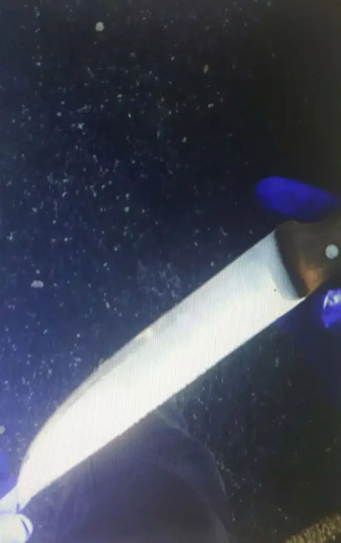 אירוע דקירה ברחוב הרצל פינת תרמ"ב, ראשון לציון, 2 בנובמבר 2015 (תמונות גולשים , חיים לוזון) אירוע דקירה ברחוב הרצל פינת תרמ"ב, ראשון לציון, 2 בנובמבר 2015 (תמונות גולשים , חיים לוזון)