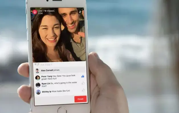 שידור חי בפייסבוק (צילום מסך) שידור חי בפייסבוק (צילום מסך)
