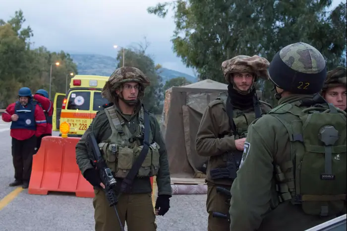 מחסום חיילים בצפון (מערכת וואלה! NEWS , מאיר וקנין) מחסום חיילים בצפון (מערכת וואלה! NEWS , מאיר וקנין)
