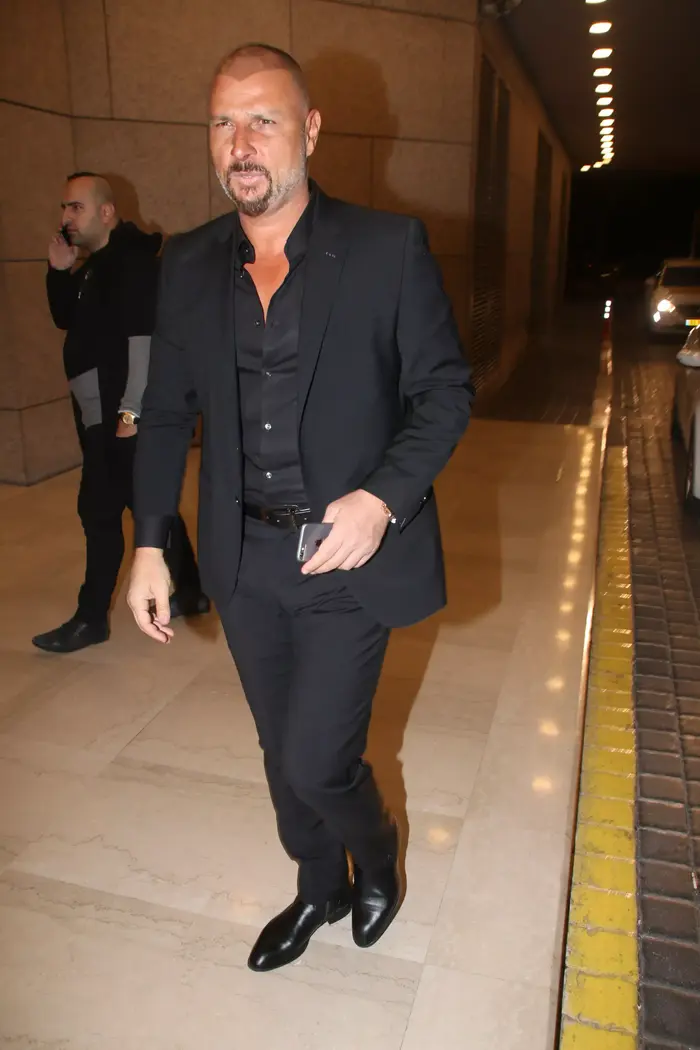 איציק זוהר (ניר פקין) איציק זוהר (ניר פקין)