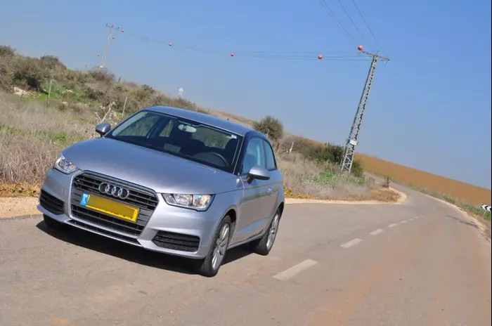 אודיי A1 מנוע 1.0 ל' טורבו במבחן דרכים (ניר בן טובים) אודיי A1 מנוע 1.0 ל' טורבו במבחן דרכים (ניר בן טובים)