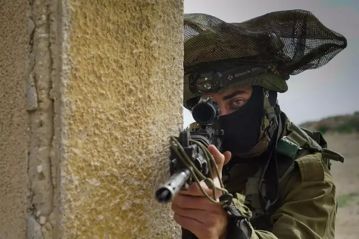 קומנדו צהל (דובר צה"ל) קומנדו צהל (דובר צה"ל)