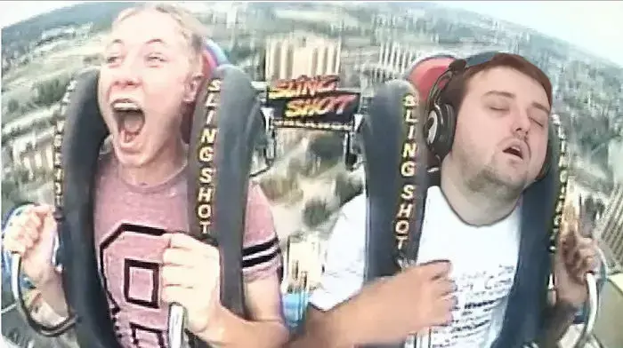 פיגוע פוטושופ נרדם בעבודה (צילום מסך) פיגוע פוטושופ נרדם בעבודה (צילום מסך)