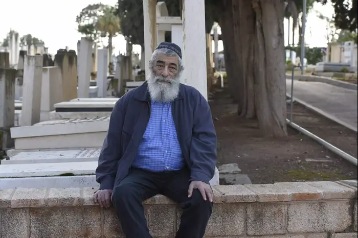 אריאל זילבר בהלוויה גבי שושן (ראובן קסטרו) אריאל זילבר בהלוויה גבי שושן (ראובן קסטרו)