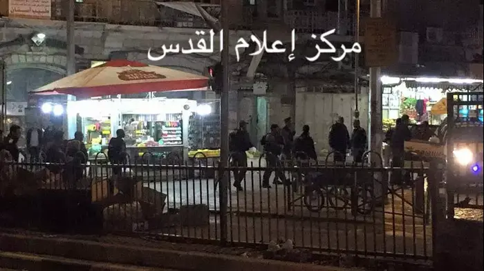 זירת ניסיון פיגוע הדקירה בשער שכם, ירושלים. 20 בפברואר 2016 (מערכת וואלה! NEWS , מרכז תקשורת אל-קודס) זירת ניסיון פיגוע הדקירה בשער שכם, ירושלים. 20 בפברואר 2016 (מערכת וואלה! NEWS , מרכז תקשורת אל-קודס)