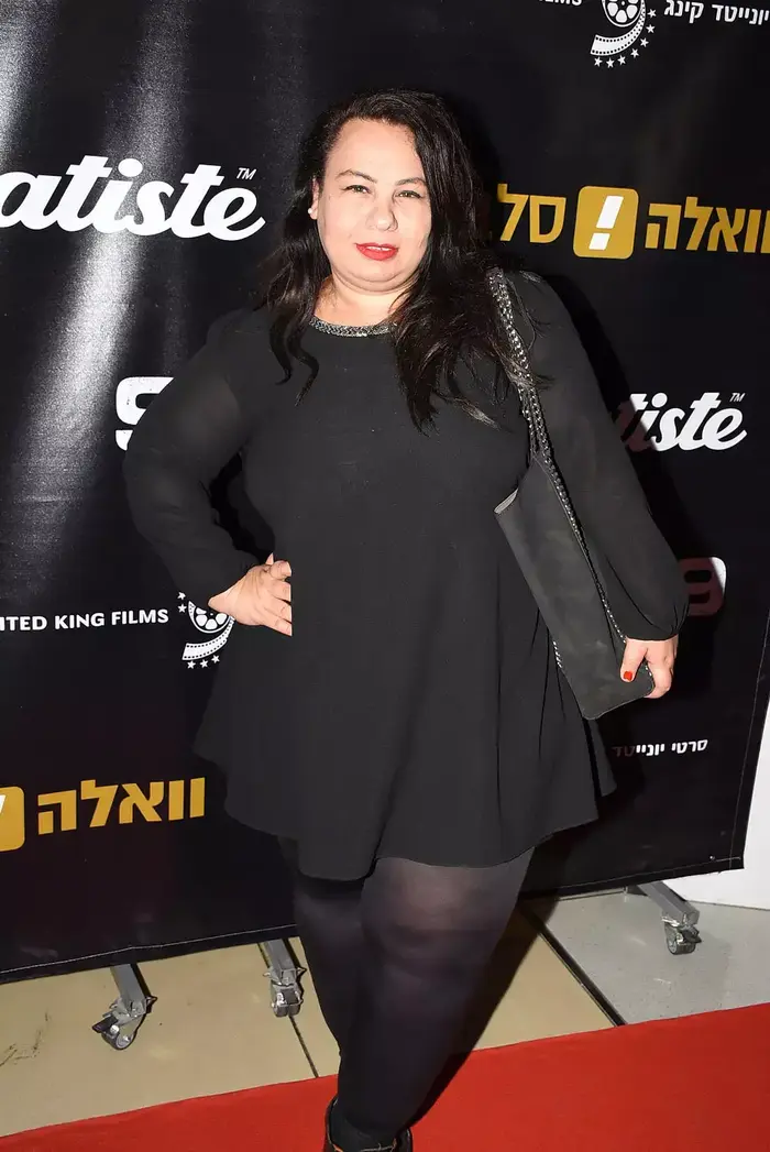אמירה בוזגלו (מערכת וואלה! NEWS , אביב חופי, ניר פקין, רפי דלויה) אמירה בוזגלו (מערכת וואלה! NEWS , אביב חופי, ניר פקין, רפי דלויה)