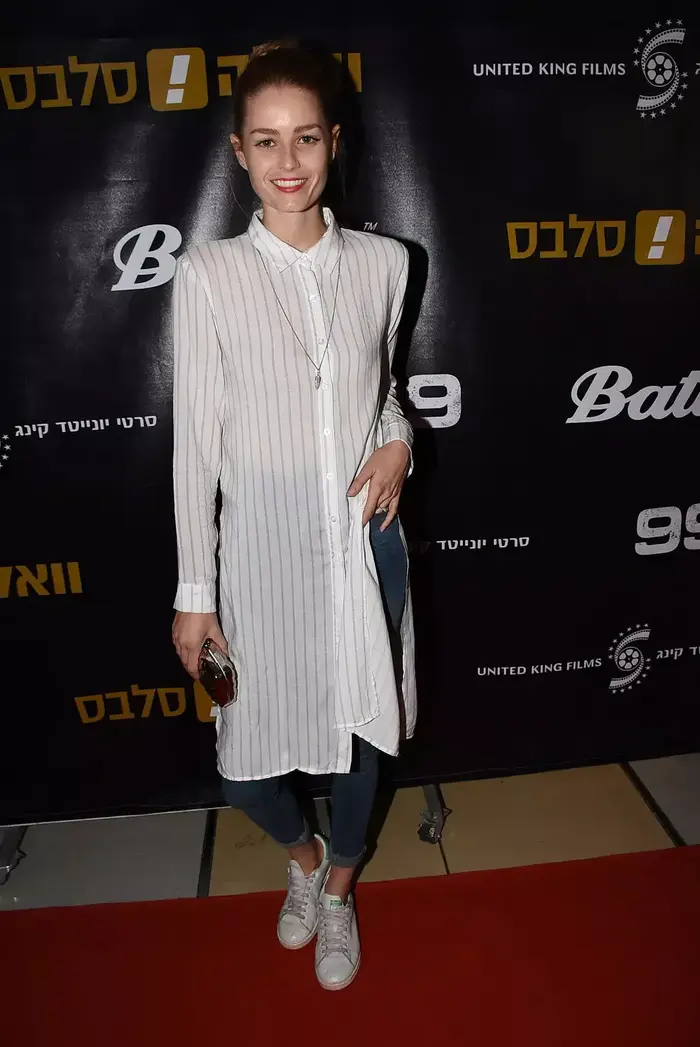 שביט ויזל (מערכת וואלה! NEWS , אביב חופי, ניר פקין, רפי דלויה) שביט ויזל (מערכת וואלה! NEWS , אביב חופי, ניר פקין, רפי דלויה)