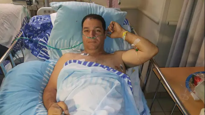 דודי גלבוע נפצע בפיגוע ביפו בבית החולים שיבא (שלומי גבאי) דודי גלבוע נפצע בפיגוע ביפו בבית החולים שיבא (שלומי גבאי)