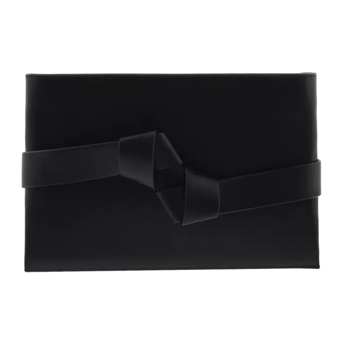 ארנק קלאץ' אביב 16 של Charles and keith, מחיר: 329.90 שקלים (יח"צ) ארנק קלאץ' אביב 16 של Charles and keith, מחיר: 329.90 שקלים (יח"צ)