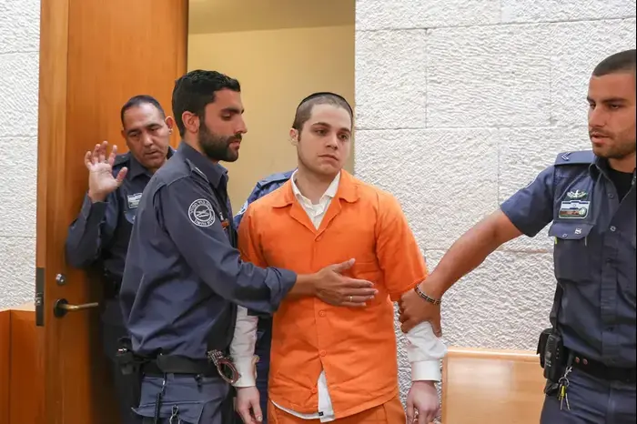 נחום בן יצחק בפסק דין של חשוד ברצח במועדון הואן גוך, בית המשפט העליון, ירושלים. מאי 2016 (נועם מושקוביץ) נחום בן יצחק בפסק דין של חשוד ברצח במועדון הואן גוך, בית המשפט העליון, ירושלים. מאי 2016 (נועם מושקוביץ)