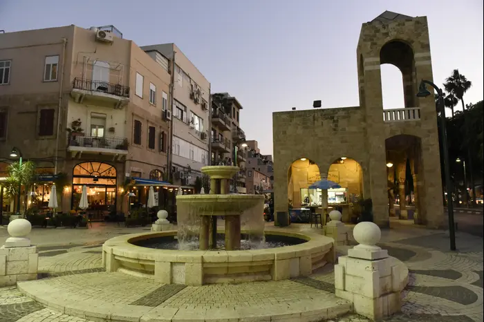 שדרות ירושלים ביפו (ראובן קסטרו)