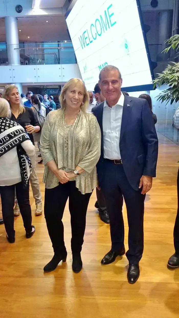 גידי מרק דפנה בסטר (יח"צ , רונית מטיאס) גידי מרק דפנה בסטר (יח"צ , רונית מטיאס)