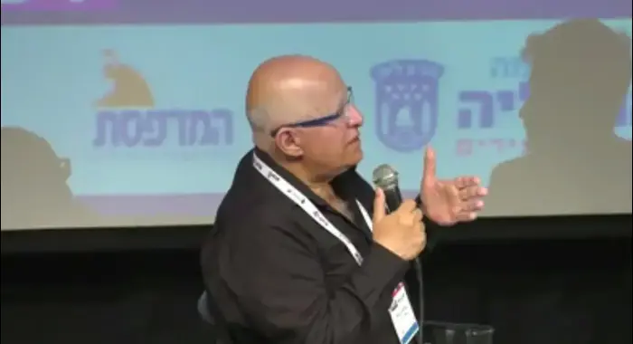 אביגדור יצחקי בועידת הדיור (יח"צ , לידר סטודיו לצילום) אביגדור יצחקי בועידת הדיור (יח"צ , לידר סטודיו לצילום)