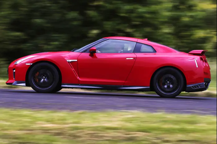 השקה ניסאן GT-R מסלול ספא בלגיה. יוני 2016 (מערכת וואלה! NEWS , ווסה אסקולה) השקה ניסאן GT-R מסלול ספא בלגיה. יוני 2016 (מערכת וואלה! NEWS , ווסה אסקולה)