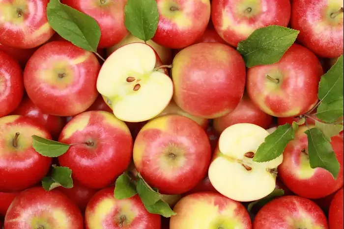 תפוחים אדומים (ShutterStock) תפוחים אדומים (ShutterStock)