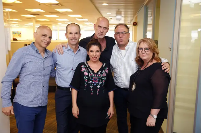 הרצליה אשכנזי, דני לוזון, מוטי רייפ, גלי ברגר, ניצן לביא ועופר לוי (יח"צ , אלירן אביטל) הרצליה אשכנזי, דני לוזון, מוטי רייפ, גלי ברגר, ניצן לביא ועופר לוי (יח"צ , אלירן אביטל)