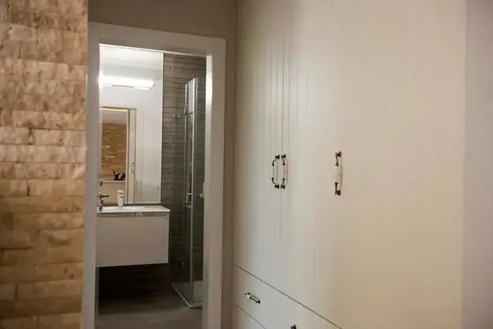 דירה לדוגמה בטירת הכרמל (בנין ודיור , גלעד רדט)