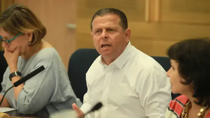 איתן כבל (מערכת וואלה! NEWS , איציק הררי)