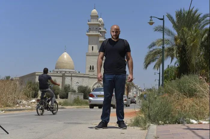 מג'ד, רכז מעונות הסטודנטים הערבים באוניברסיטת תל אביב ברמת אביב בקלנסוואה (ראובן קסטרו)