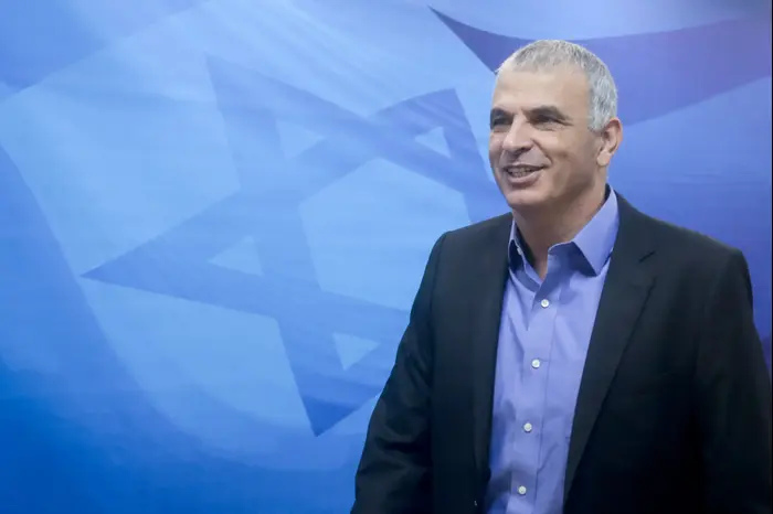 השר משה כחלון, ישיבת ממשלה, 18 בספטמבר 2016 (מערכת וואלה! NEWS , מארק ישראל סלם) השר משה כחלון, ישיבת ממשלה, 18 בספטמבר 2016 (מערכת וואלה! NEWS , מארק ישראל סלם)