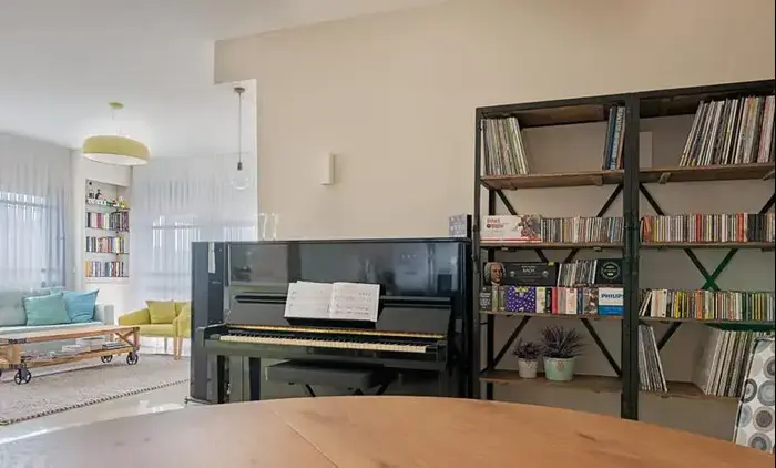 דירה בחיפה; עיצוב פנים והלבשת הבית: אלה מורגן (בנין ודיור , אולגה סולן)