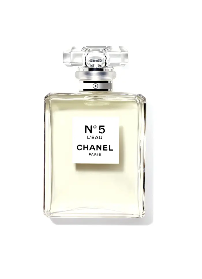 בושם שאנל חמש, Chanel l'eau - 835 שקלים ל-100 מ"ל (יח"צ) בושם שאנל חמש, Chanel l'eau - 835 שקלים ל-100 מ"ל (יח"צ)