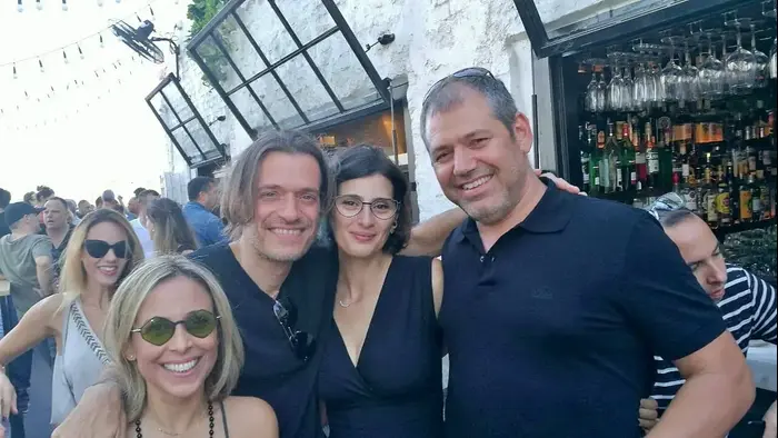 הילה ודני ישראלביץ, מיקלה סימאונה, ורד שני (יח"צ , רונית מטיאס)