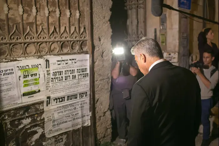 סיור סליחות של חברי מפלגת יש עתיד, ירושלים. 5 באוקטובר 2016 (נועם מושקוביץ) סיור סליחות של חברי מפלגת יש עתיד, ירושלים. 5 באוקטובר 2016 (נועם מושקוביץ)