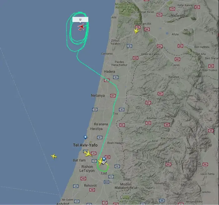 מסלול הסופר טנקר, נובמבר 2016 (אתר רשמי , אתר flight radar) מסלול הסופר טנקר, נובמבר 2016 (אתר רשמי , אתר flight radar)