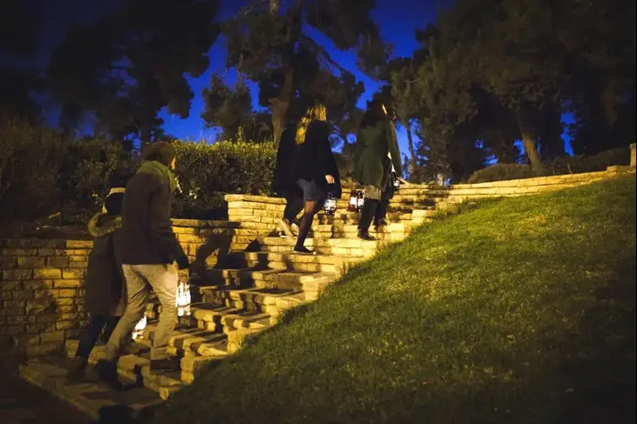 סיור עששיות הר הרצל (מערכת וואלה! NEWS)