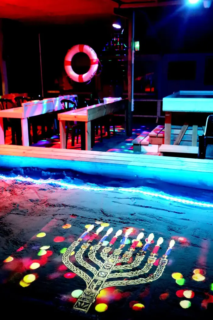 חנוכה מתחם החול יכול עין זיוון (מערכת וואלה! NEWS , צילום: שי כספי)