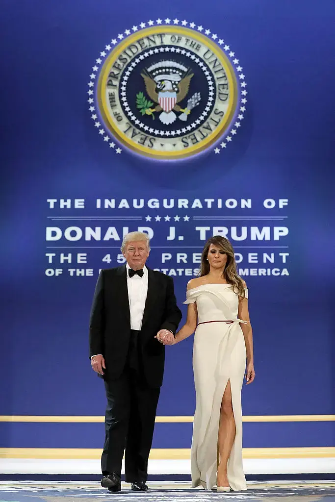 מלניה ודונלד טראמפ בנשף ההשבעה, וושינגטון, 20 ינואר 2017 (GettyImages) מלניה ודונלד טראמפ בנשף ההשבעה, וושינגטון, 20 ינואר 2017 (GettyImages)