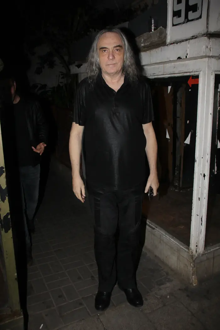 צביקה פיק (ניר פקין) צביקה פיק (ניר פקין)