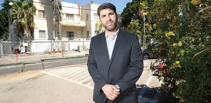 מוטי פלד (גלובס , איל יצהר) מוטי פלד (גלובס , איל יצהר)