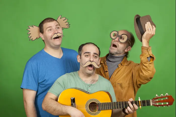 "הגשם של סבא אהרון" בתיאטרון חיפה (מערכת וואלה! NEWS , אלון ז'רר)