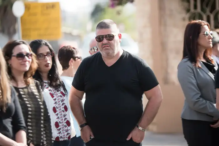 הלוויית משה ורדי (ניב אהרונסון)