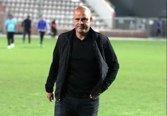 - יוסי אבוקסיס מאמן בני סכנין (אדריאן הרבשטיין) - יוסי אבוקסיס מאמן בני סכנין (אדריאן הרבשטיין)
