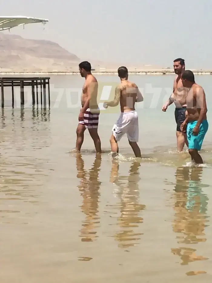 ג'סטין ביבר בים המלח (צילום מסך) ג'סטין ביבר בים המלח (צילום מסך)