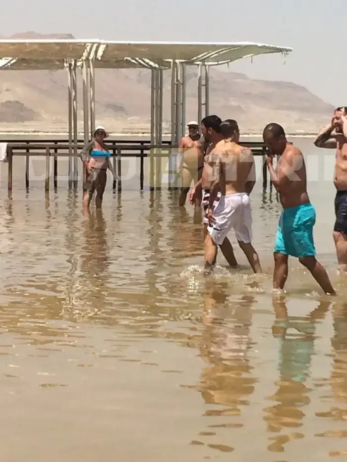ג'סטין ביבר בים המלח (צילום מסך) ג'סטין ביבר בים המלח (צילום מסך)
