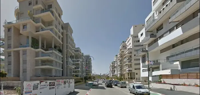 רחוב השדות רמת השרון (צילום מסך) רחוב השדות רמת השרון (צילום מסך)