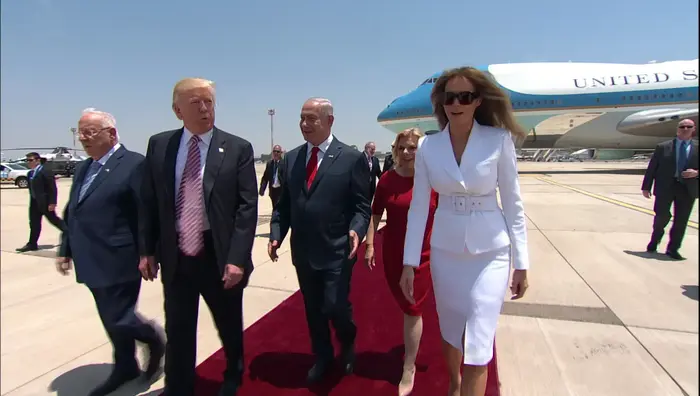 נחיתת נשיא ארה"ב דונלד טראמפ בישראל, שדה התעופה בן גוריון, תל אביב 22 במאי 2017 (צילום מסך)