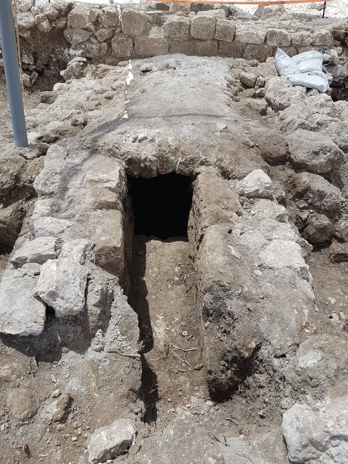 באר מהתקופה העותמאנית נמצאה ליד רמת בית שמש (מערכת וואלה! NEWS , רשות העתיקות) באר מהתקופה העותמאנית נמצאה ליד רמת בית שמש (מערכת וואלה! NEWS , רשות העתיקות)