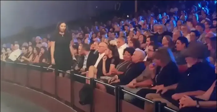 מירי רגב יוצאת בטקס פרסי אופיר (צילום מסך) מירי רגב יוצאת בטקס פרסי אופיר (צילום מסך)