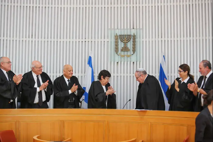 מרים נאור ואליקים רובינשטיין בטקס פרישתו 13 ביוני 2017 (נועם מושקוביץ) מרים נאור ואליקים רובינשטיין בטקס פרישתו 13 ביוני 2017 (נועם מושקוביץ)