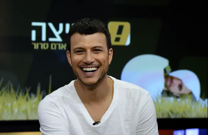 אסי עזר (ראובן קסטרו) אסי עזר (ראובן קסטרו)
